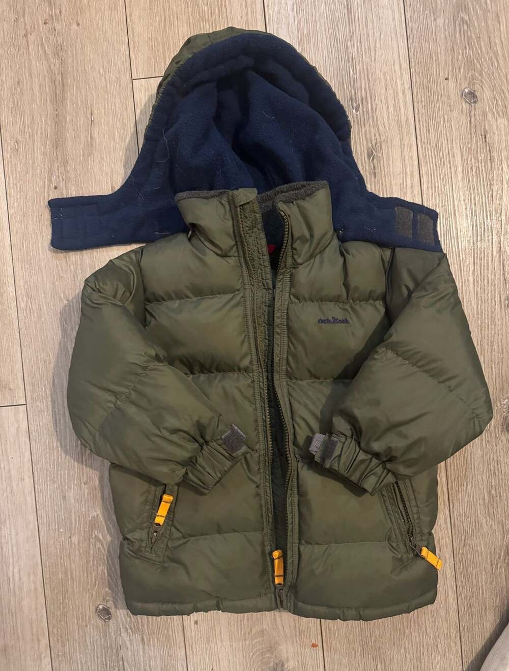 OshKosh Puffer Jacket Size 5A Green Winter Coat with Hood
